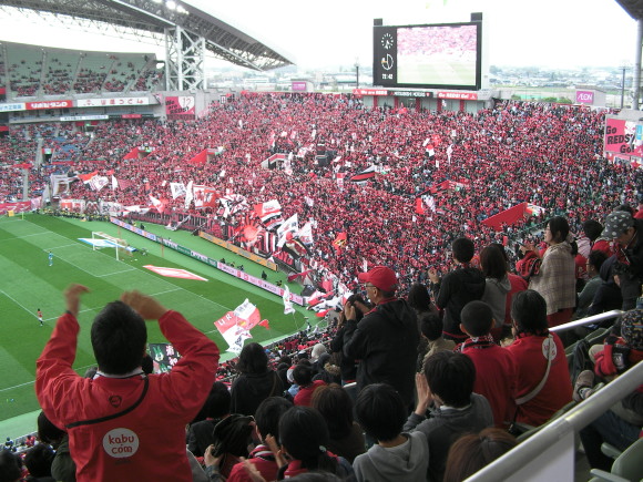 柏木のゴールに沸き立つ埼玉スタジアム２００２